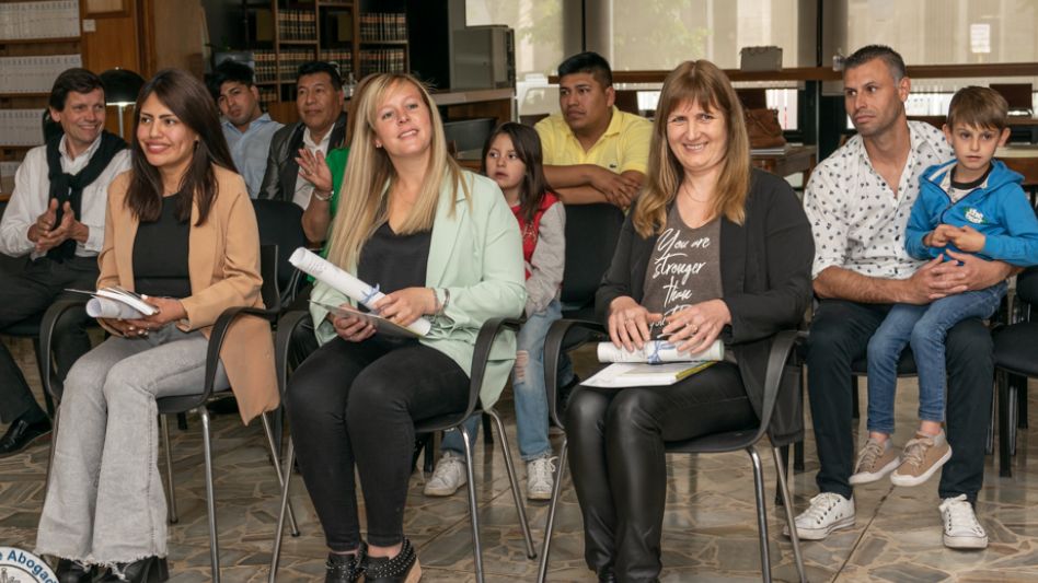 Las tres mujeres que juraron días atrás en el Colegio de Abogados del Departamento Judicial de Azul. GENTILEZA/COLEGIO DE ABOGADOS