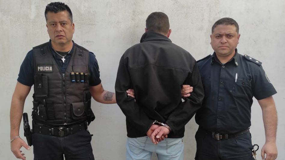  Persecución policial en la Ruta 3: hubo  dos aprehendidos luego de una "estafa" 