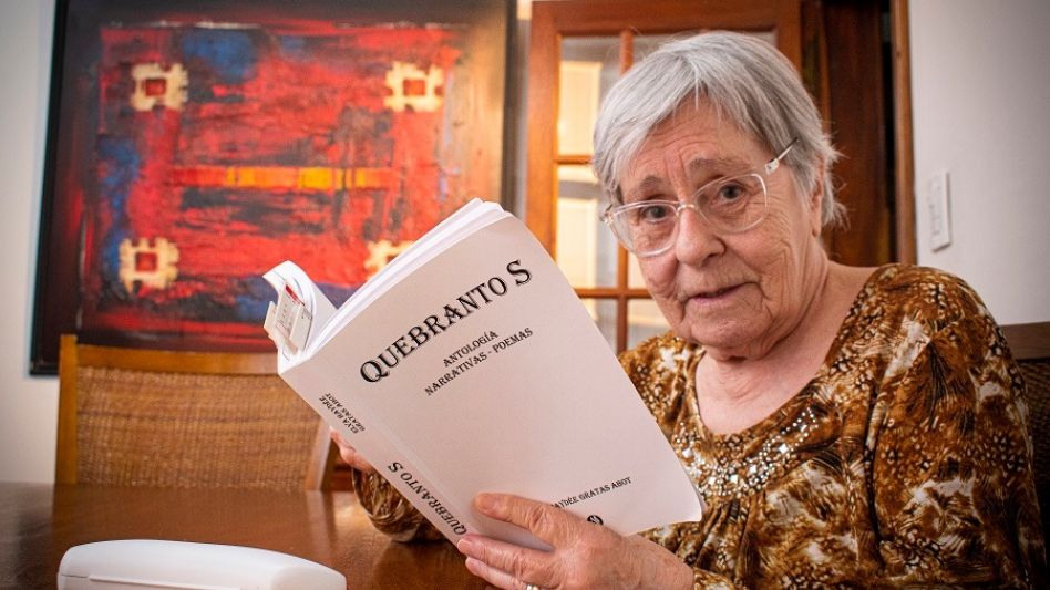 Elva Gratas Abot. Una mujer querida y respetada por la sociedad azuleña. FOTO: NACHO CORREA 