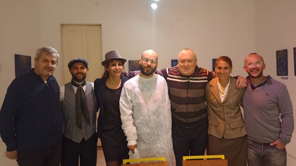 El director del Museo Comunitario Jorge Pérez, Miguel Corezza, Raquel Giménez, Martín Heguillistoy, Marcelo Sayavedra, Vanina Flamenco y Lucas March.