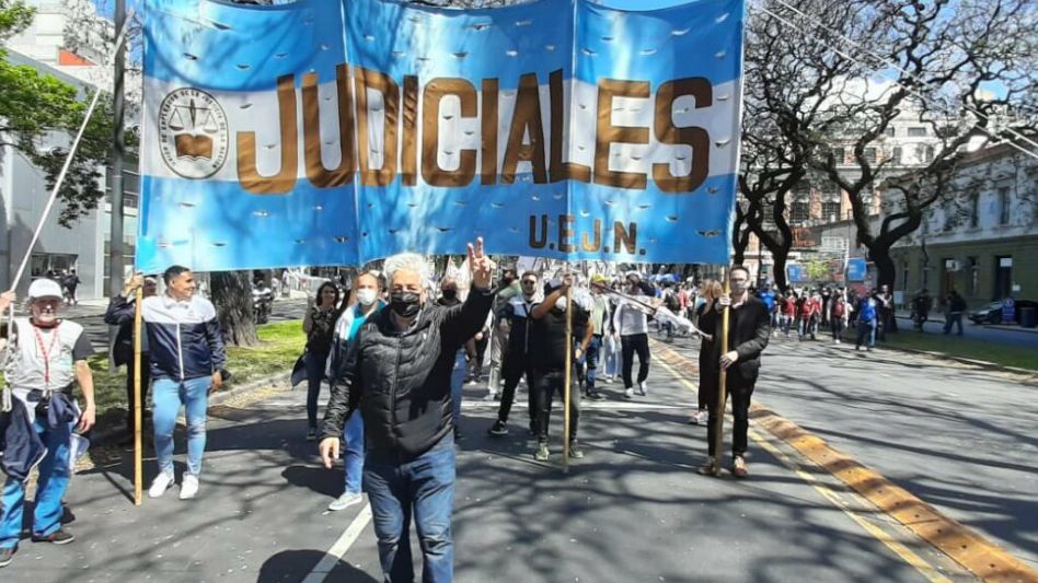 Paro de judiciales nacionales y rechazo de magistrados al pago de Ganancias