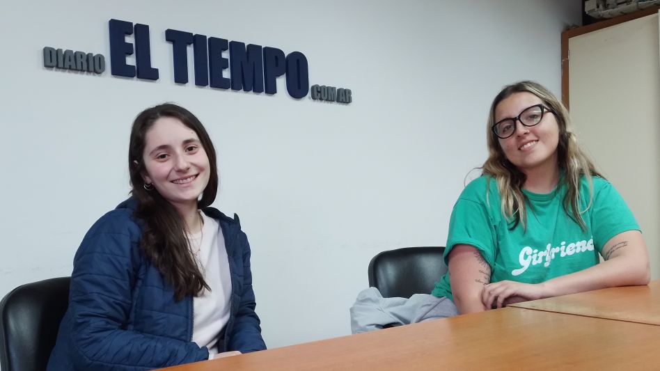 Lucía Di Giulio y Victoria Tarantino, las estudiantes de Derecho de la UNICEN que ganaron la competencia interuniversitaria sobre Derechos Humanos.