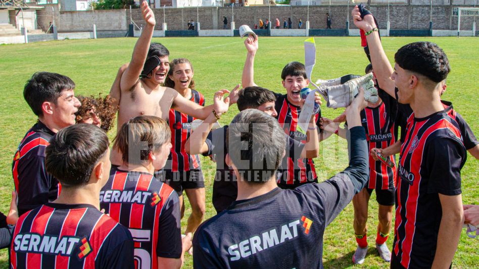 En Séptima, el tricolor superó a Vélez y se aseguró el primer lugar en la categoría. Foto: Nacho Correa.