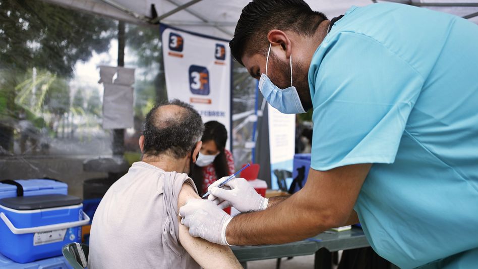 Avanzan con la aplicación del tercer refuerzo de la vacuna contra el Covid-19