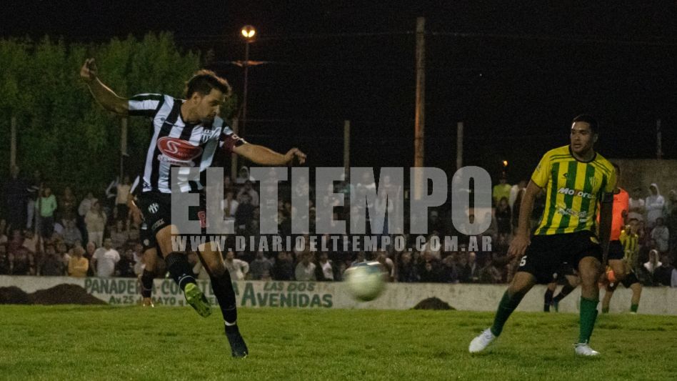 En el estadio Lorenzo Palacios, Piazza y Alumni empataron 0 a 0 y el nuevo campeón de la Liga aún no sabe cuándo se definirá ya que no definida la fecha de la revancha. FOTOS: NICO MURCIA