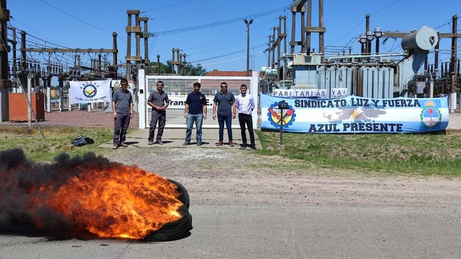 Luego de la protesta en el acceso a Transba local, Luz y Fuerza cerró paritarias hasta el próximo año.