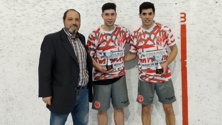 Los pelotaris de Huracán de Chillar tienen como objetivo regresar a la Elite, categoría que tuvieron que abandonar a mediados de este año. Foto: archivo. 