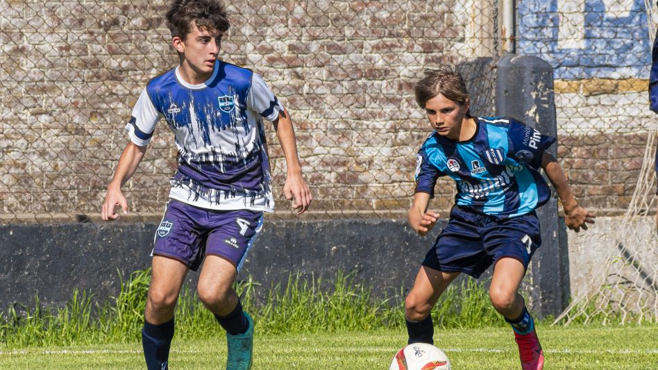 Azul y Tres Arroyos tendrán que esperar hasta el martes. El choque de selecciones Sub. 13 se postergó para esa jornada desde las 15.30 horas en el Emilio S. Puente. FOTO: ARCHIVO /NACHO CORREA 