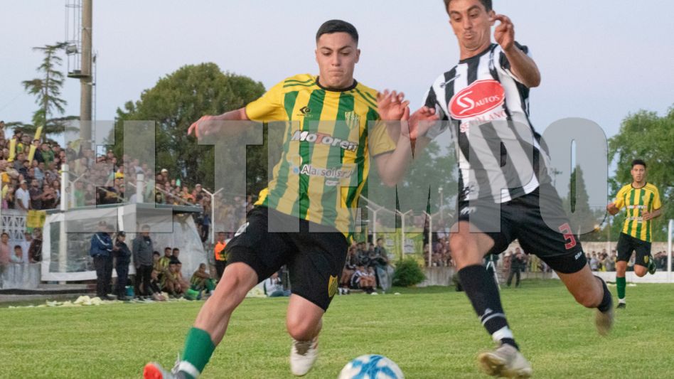 Alumni Azuleño y Sportivo Piazza se volverán a ver las caras este miércoles desde las 20.45 en el estadio del primero. Foto: archivo Nicolás Murcia.