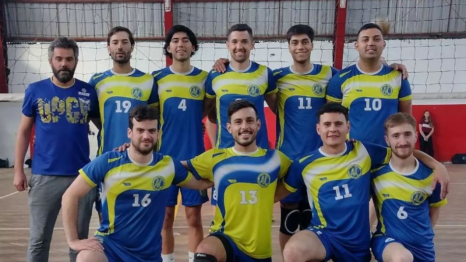 Azul Vóley terminó en el tercer lugar en el último weekend de la LiCeBo. FACEBOOK OLAVARRÍA VÓLEY. 