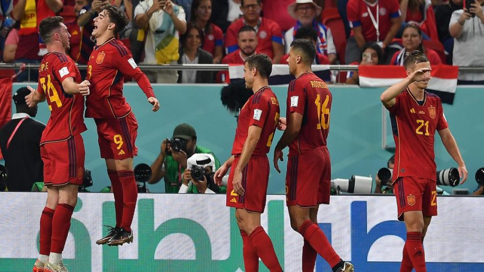 España trituró a Costa Rica con un contundente 7 a 0