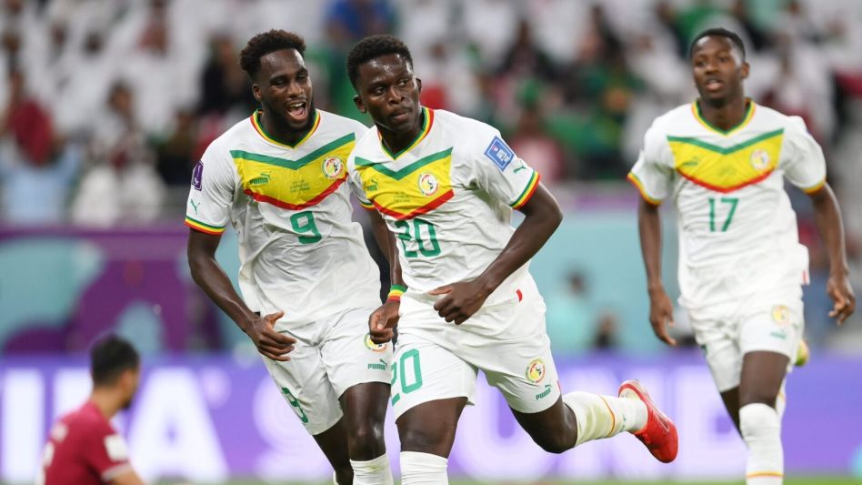 Senegal vence al anfitrión Qatar y se mete en la pelea para pasar a octavos
