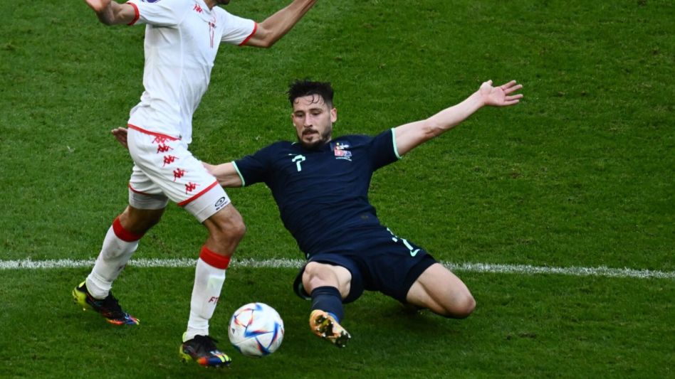 Australia venció a Túnez 1-0 y se jugará su pase a octavos ante Dinamarca