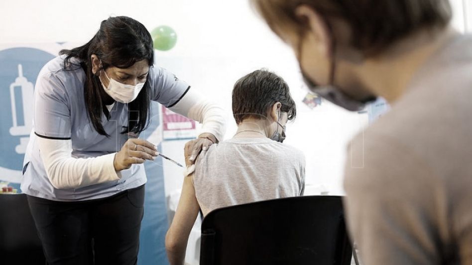 Se duplicaron los casos de Covid: especialistas recomiendan aplicarse vacunas de refuerzo