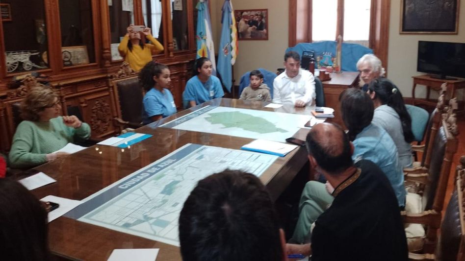 Reunión de cogestión del CEPT 31 de Pablo Acosta con el Municipio