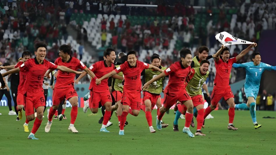El festejo de los jugadores surcoreanos tras el partido. (gentileza The Korea Times)