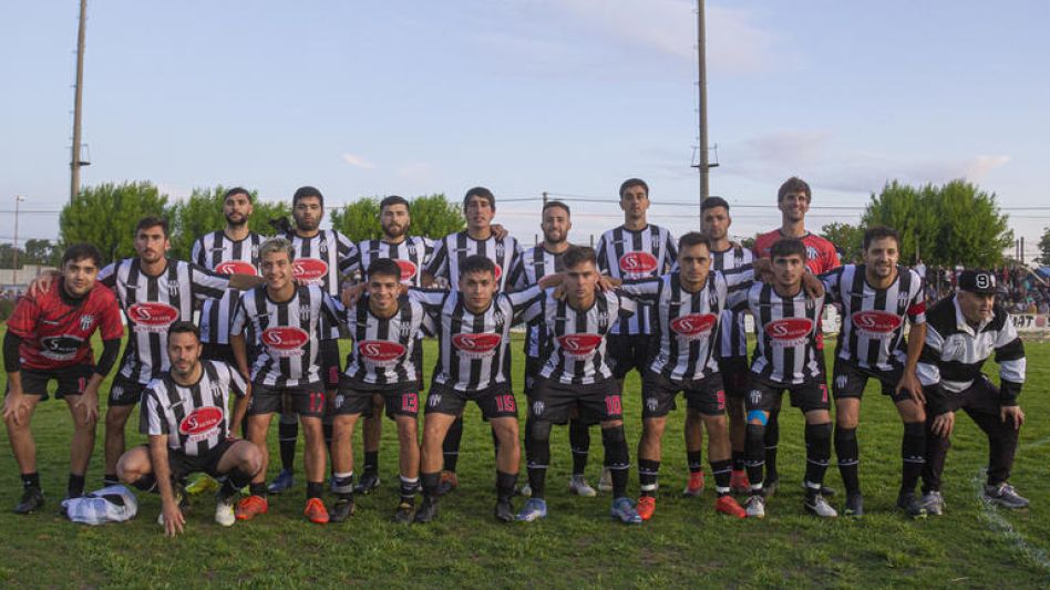 Alumni Azuleño, campeón del Apertura, y Sportivo Piazza, el ganador del Clausura, se enfrentarán por un lugar en la próxima edición del Torneo Regional Federal Amateur 2023. FOTOS NICOLÁS MURCIA