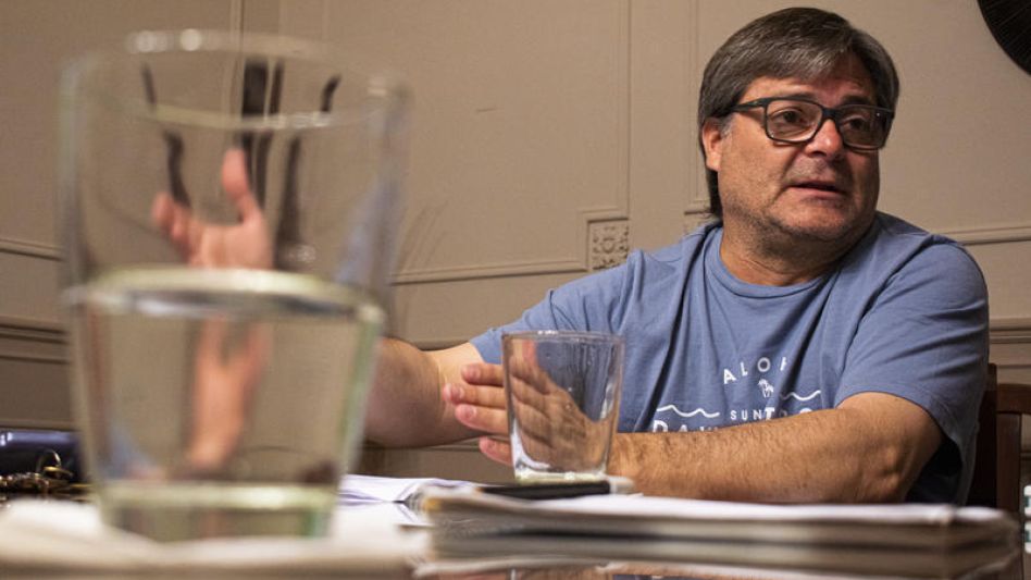 El municipio está endeudado en 1000 millones de pesos? Pero está endeudado y no vemos obras por ningún lado, afirmó Ferrarello.  FOTO NACHO CORREA