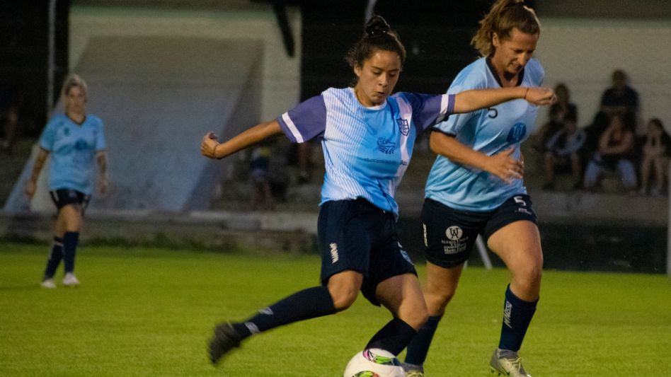 Azul le ganó la Olavarría por 3 a 2 y se quedó con el primer lugar de la zona 2 y la clasificación a la siguiente ronda. Foto: Nicolás Murcia.