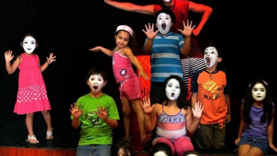 Los chicos tendrán su espacio en el verano para hacer teatro. 