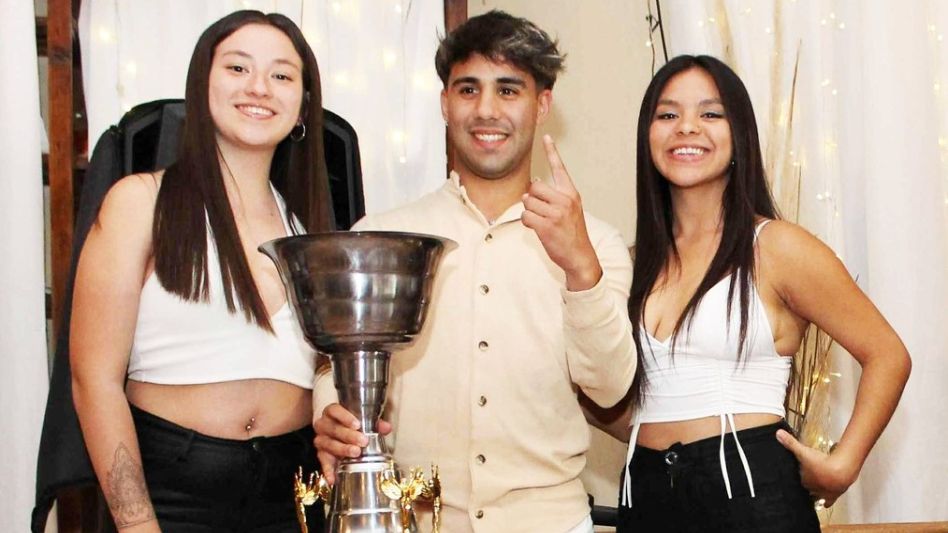 Las imágenes corresponden a las premiaciones de la Promocional del Centro, Promocional del Sudeste y la Copa Gol, respectivamente. Foto: gentileza JLD.