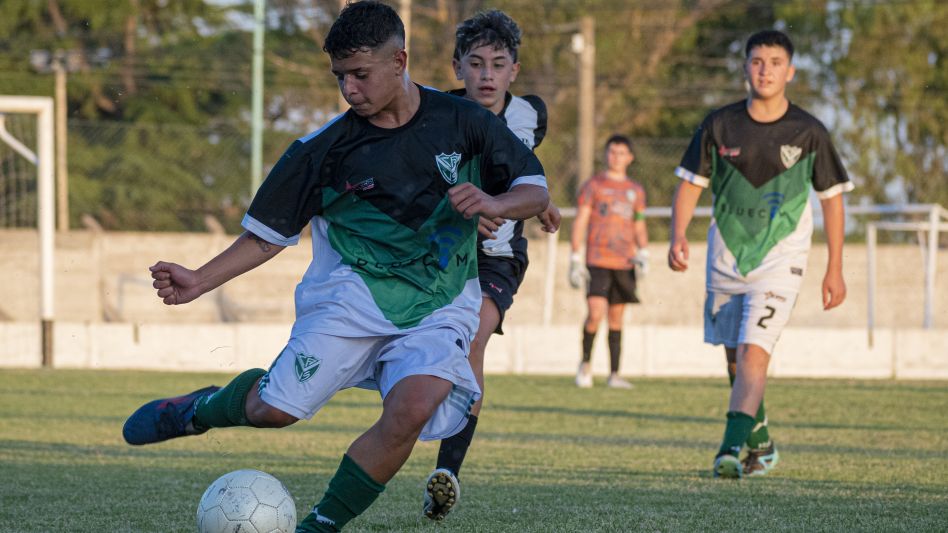 Sólo la Sub 16 tiene definido a sus punteros; mientras que el resto de las demás divisionales todavía compiten por el primer lugar de sus respectivos grupos. Foto: archivo Nicolás Murcia.
