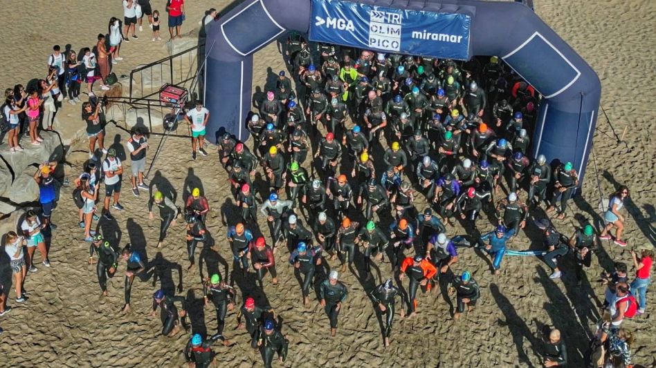 La competencia, fiscalizada por la Federación Argentina de Triatlón (FAT), constó de 1.5 km. de natación, 40 Km. de ciclismo y 10 Km. de  pedestrismo.