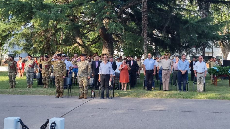 Acto por el 49° Aniversario de la Defensa de los Cuarteles en la Plaza de Armas de la Guarnición Ejército Azul