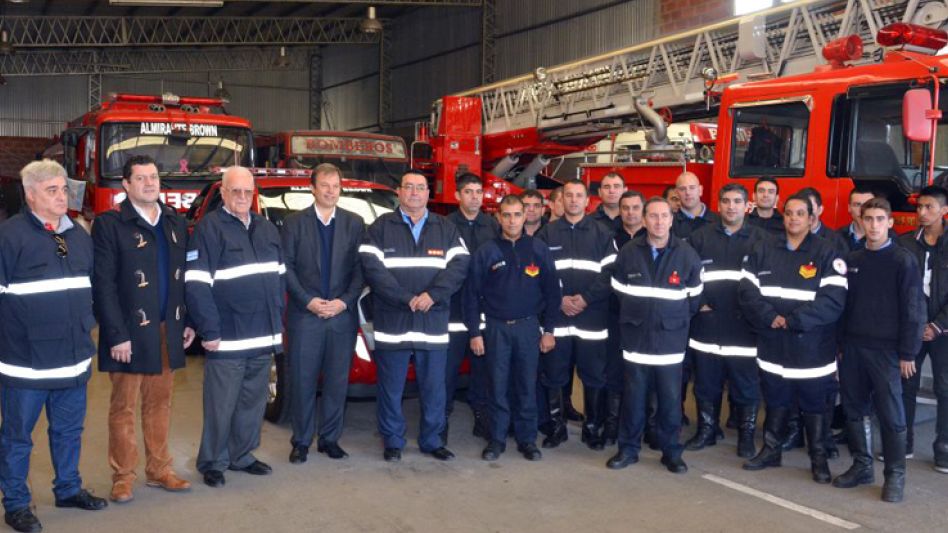 Milagro en Claypole: bomberos le salvaron la vida a una beba que no respiraba