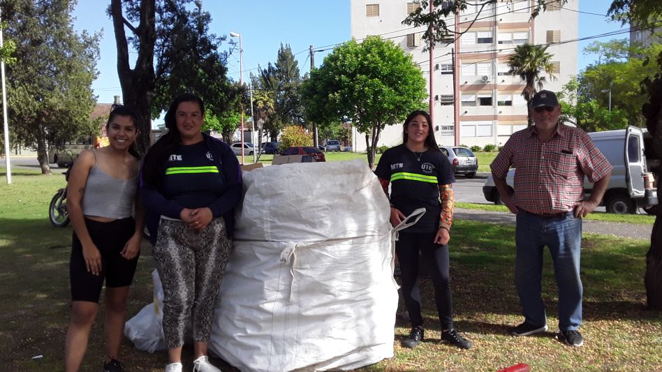  Los recuperadores del MTE recibirán materiales reciclables los lunes, miércoles y viernes de 17 a 19 en el galpón ubicado en calle Malvinas entre Bolívar y San Martín, en Villa Piazza Centro. ARCHIVO