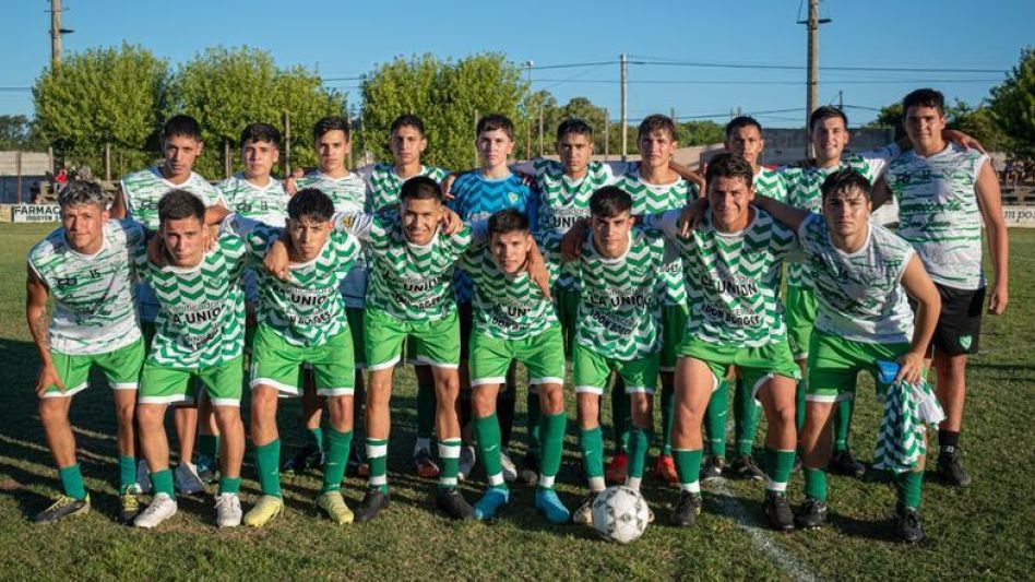 Vélez Sarsfield y Sportivo Piazza disputarán, a partir de las 20.30 horas, la final de la categoría Sub 20 en la última jornada del Torneo Nocturno de fútbol. Foto: NICOLÁS MURCIA