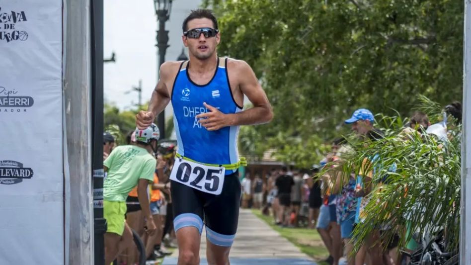 Gerónimo Dhereté, cuarto en el Triatlón Combate San Lorenzo 