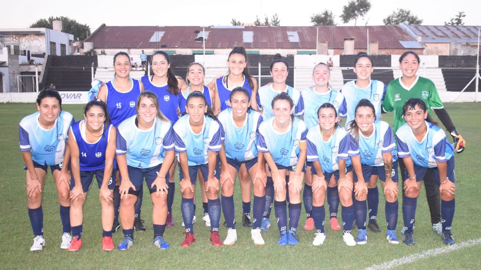 La Selección de Junín se impuso 2-1 a Azul en cancha de Mariano Moreno, por el partido de ida de las semifinales del Torneo Provincial. Foto: GENTILEZA FACEBOOK JUNIN24 Fútbol Femenino.