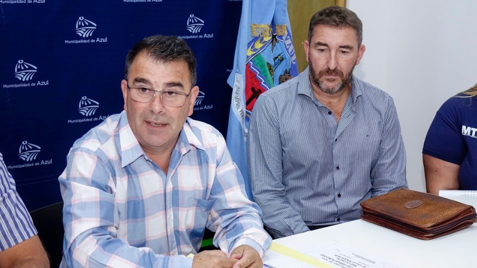 El intendente Hernán Bertellys aseguró ayer que las obras comenzarán en cuarenta días y el plazo estimado para su finalización es de diez meses. FOTO: PRENSA MUNICIPAL