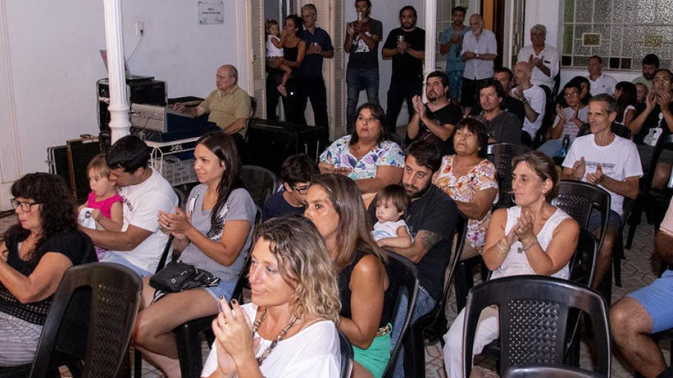 Imágenes del viernes a la noche durante el debut de Los de abajo de Sudaca Trío.  GENTILEZA LUCAS TEDESCO 