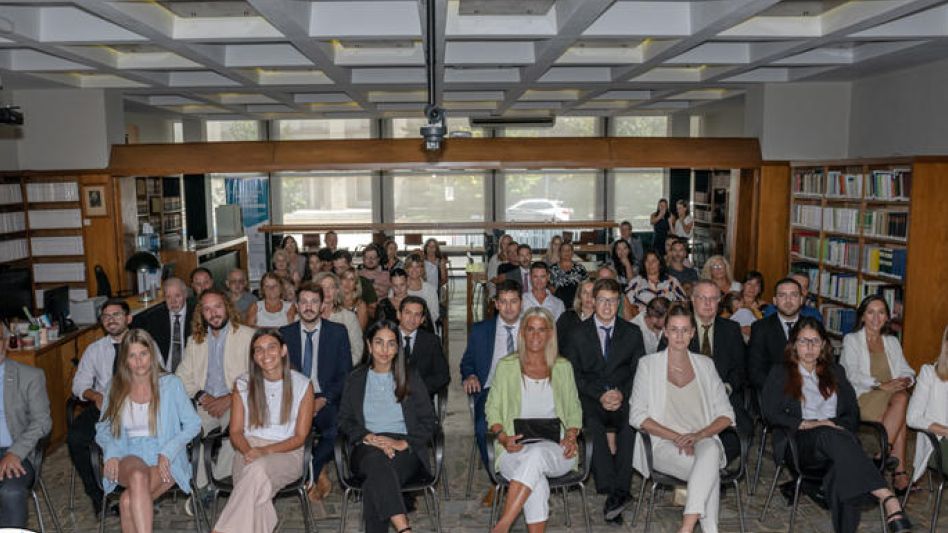  Los quince profesionales que juraron días atrás en Colegio de Abogados Departamental con sede en esta ciudad. GENTILEZA/CAA