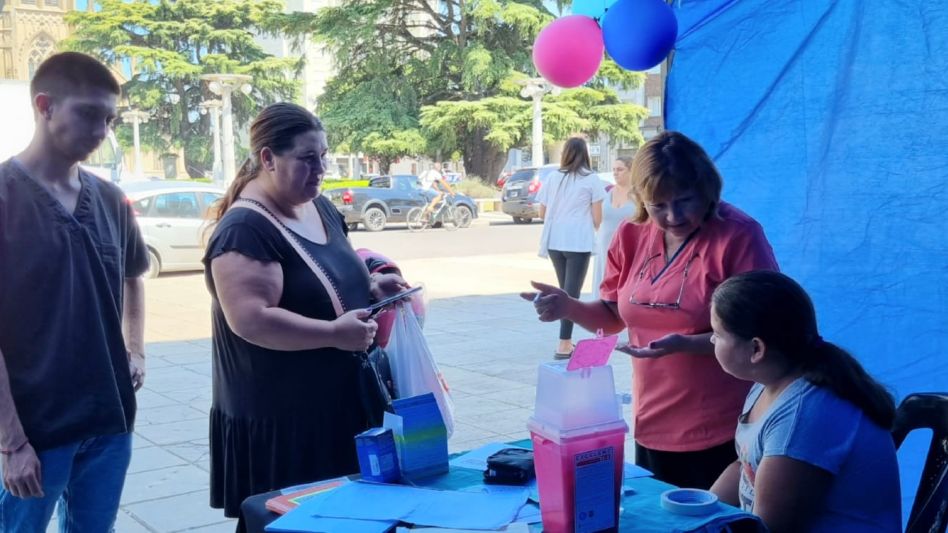 Postas de vacunación y controles de salud