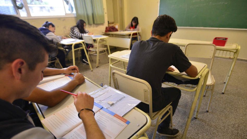 Los docentes se perfilan a aceptar la oferta de Kicillof y el miércoles comenzarían las clases normalmente