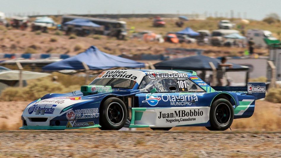 Weimann deja atrás la segunda fecha del campeonato de TC Pista disputada en Neuquén. Foto: gentileza Azul Sport Team.