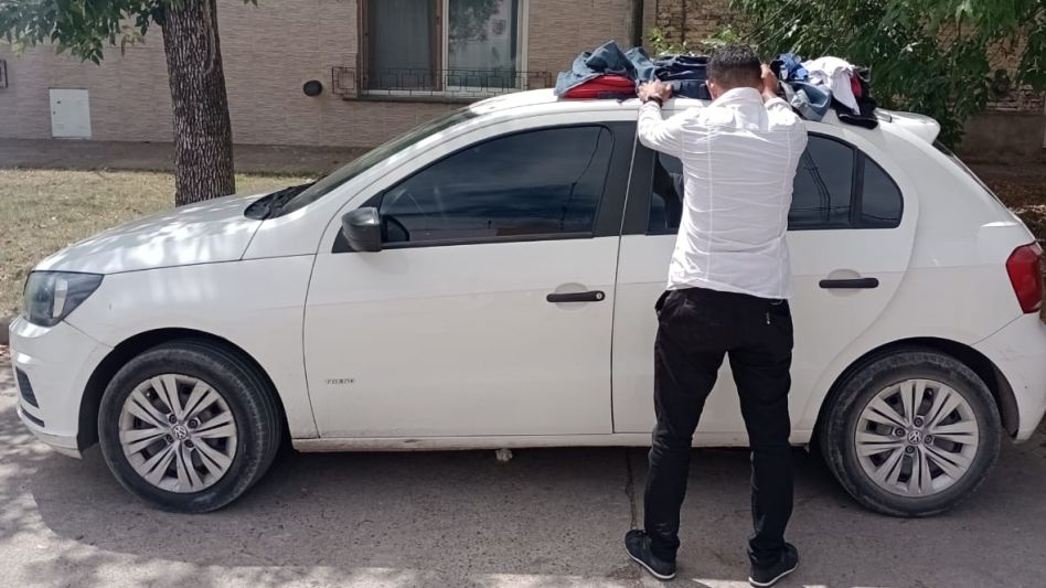 El procedimiento lo hicieron agentes de la Estación de Policía Comunal de Tapalqué. FOTOS: POLICÍA COMUNAL/TAPALQUÉ