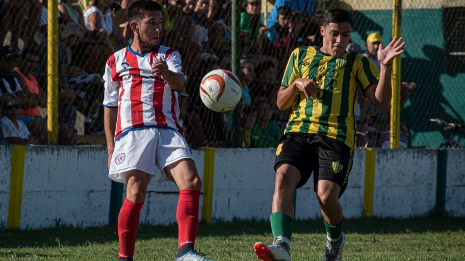 Hoy se estará disputando la tercera fecha del Torneo Unión Deportiva Regional, donde tendrán actividad once equipos de Azul. Foto: NICOLÁS MURCIA