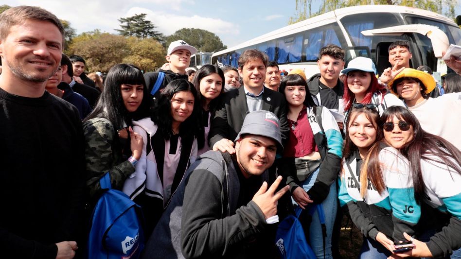 Viajes de egresados bonaerenses: ya se inscribieron más de 100 mil estudiantes para la edición 2023