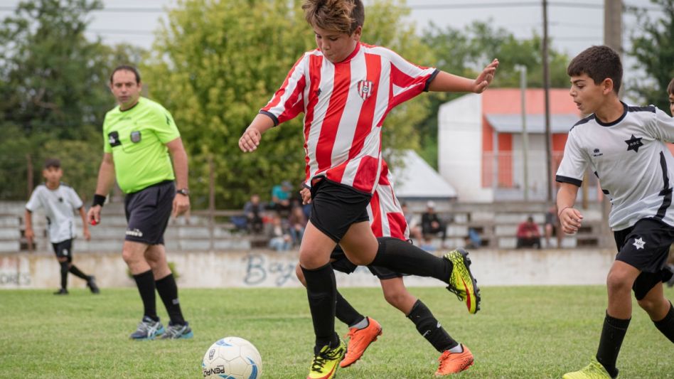 Athletic y Porteño fue otro de los duelos de la primera fecha de Inferiores. Foto: Nicolás Murcia.