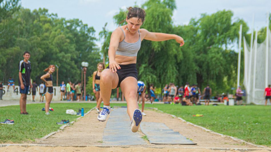 Se viene un gran sábado de atletismo en la Pista Municipal 