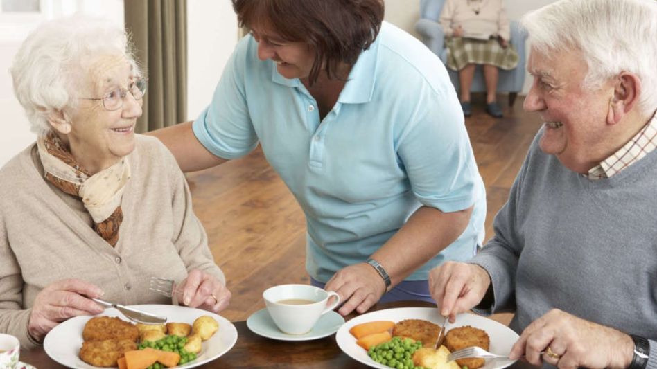 Alimentación en adultos mayores: las recomendaciones de los especialistas