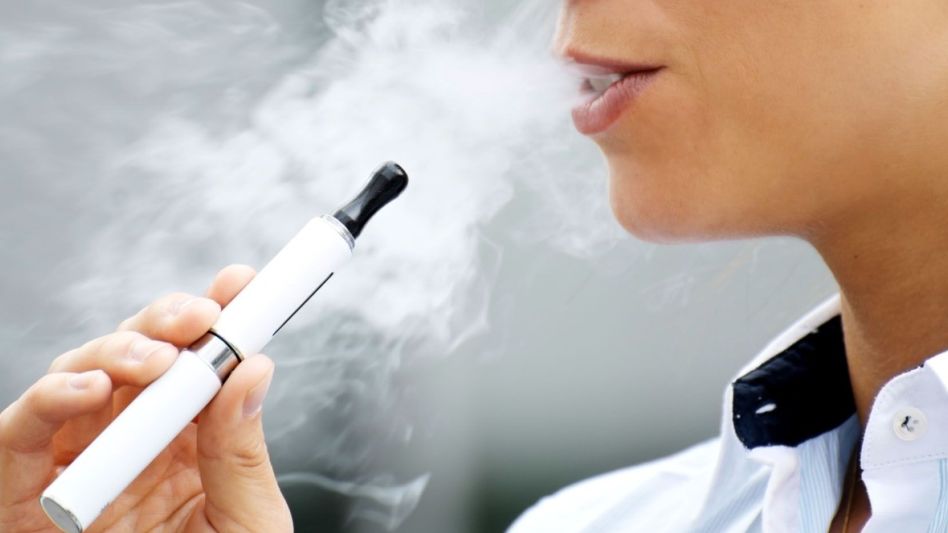 Prohíben la importación, comercialización y publicidad de vapeadores en todo el país