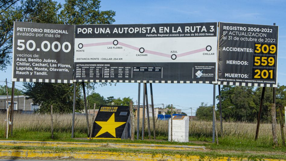 El nuevo cartel, ubicado en el sector del Cristo, con los índices de siniestros viales en Ruta 3. Foto: Nacho Correa.