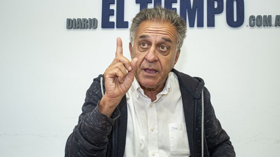 El dirigente del Partido Obrero y precandidato a gobernador por la provincia de Buenos Aires, Néstor Pitrola, durante la charla que mantuvo ayer con diario EL TIEMPO.  NACHO CORREA