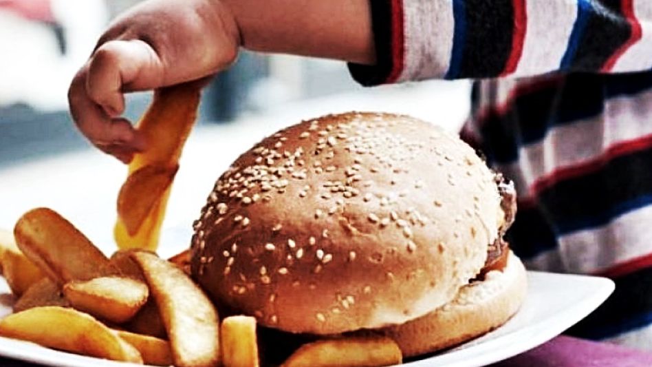 Ultraprocesados y dulces, la base de la alimentación de niños y adolescentes en Argentina