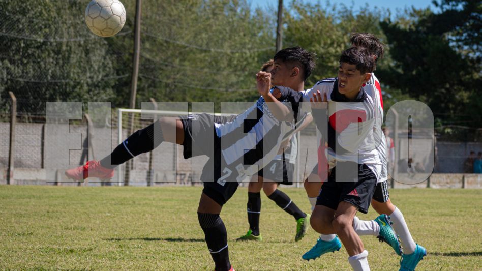 River y Alumni se enfrentaron en el Waddío Hesayne. Los locales empataron en Novena y siguen como líderes. Foto: Nicolás Murcia.